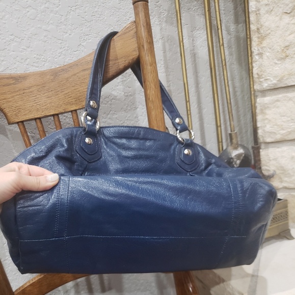 Handbag - Picture 6 of 8